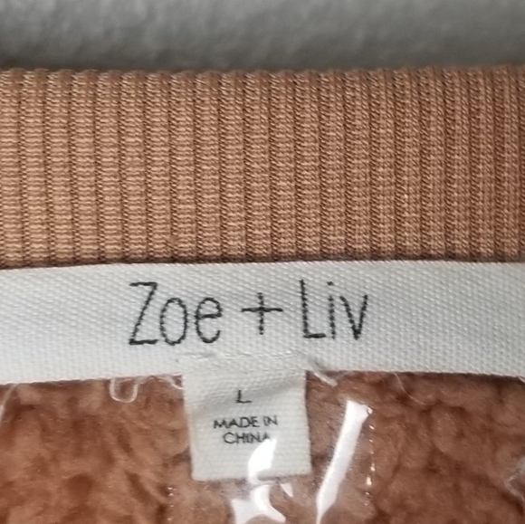 Zoe+Liv camel  fuzzy sweatshirt size L - Picture 6 of 6